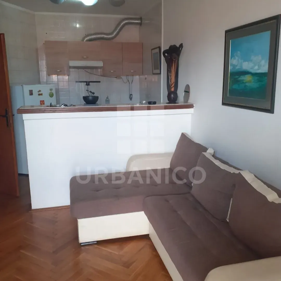 Izdavanje, jednosoban stan, 37m², Stara Varoš, Podgorica