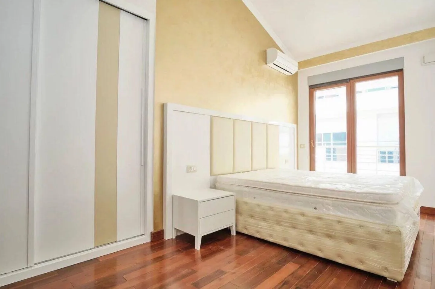 Sale, four bedroom apartment, 350m², Rafailovići, Budva