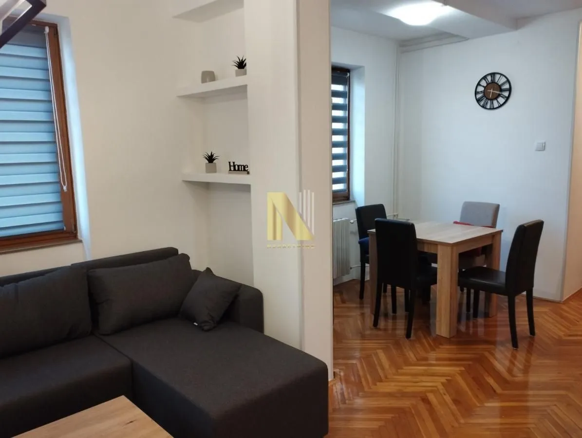 Izdavanje, dvosoban stan, 42m², Centar, Novi Sad