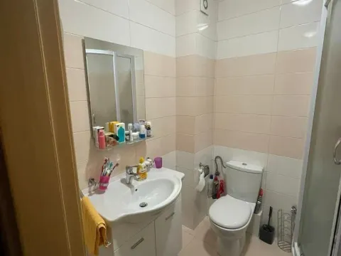 Izdavanje, jednosoban stan, 54m², Pobrežje, Podgorica - image 8