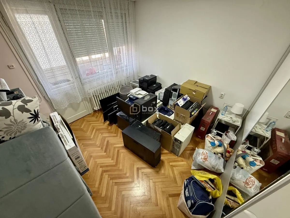 Prodaja, trosoban stan, 71m², Medijana, Niš