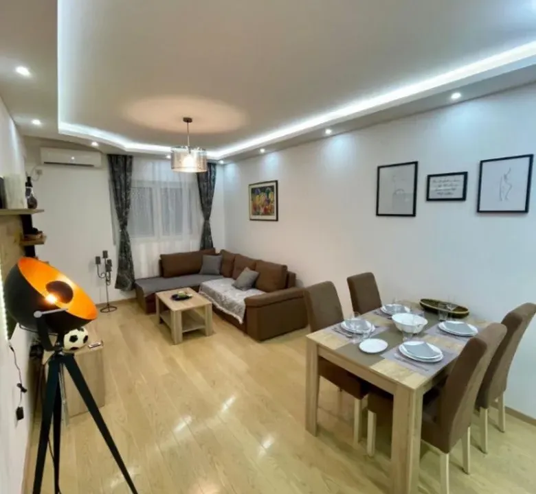 Izdavanje, jednosoban stan, 47m², City Kvart, Podgorica