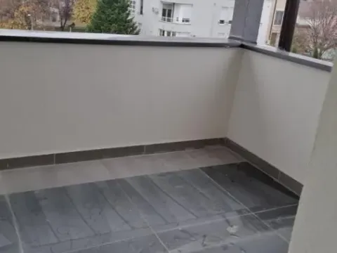 Izdavanje, garsonjera, 32m², Lipov gaj, Novi Sad Sve Podlokacije - image 10