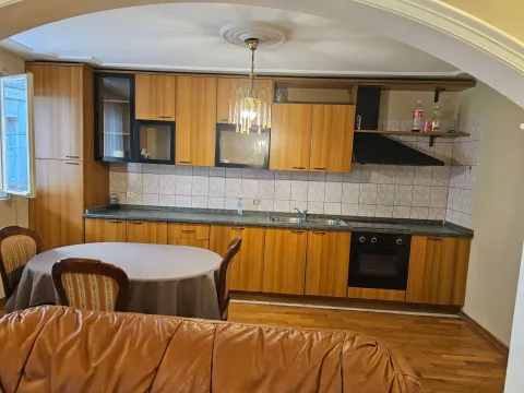 Izdavanje, jednosoban stan, 90m², Masline, Podgorica - image 14