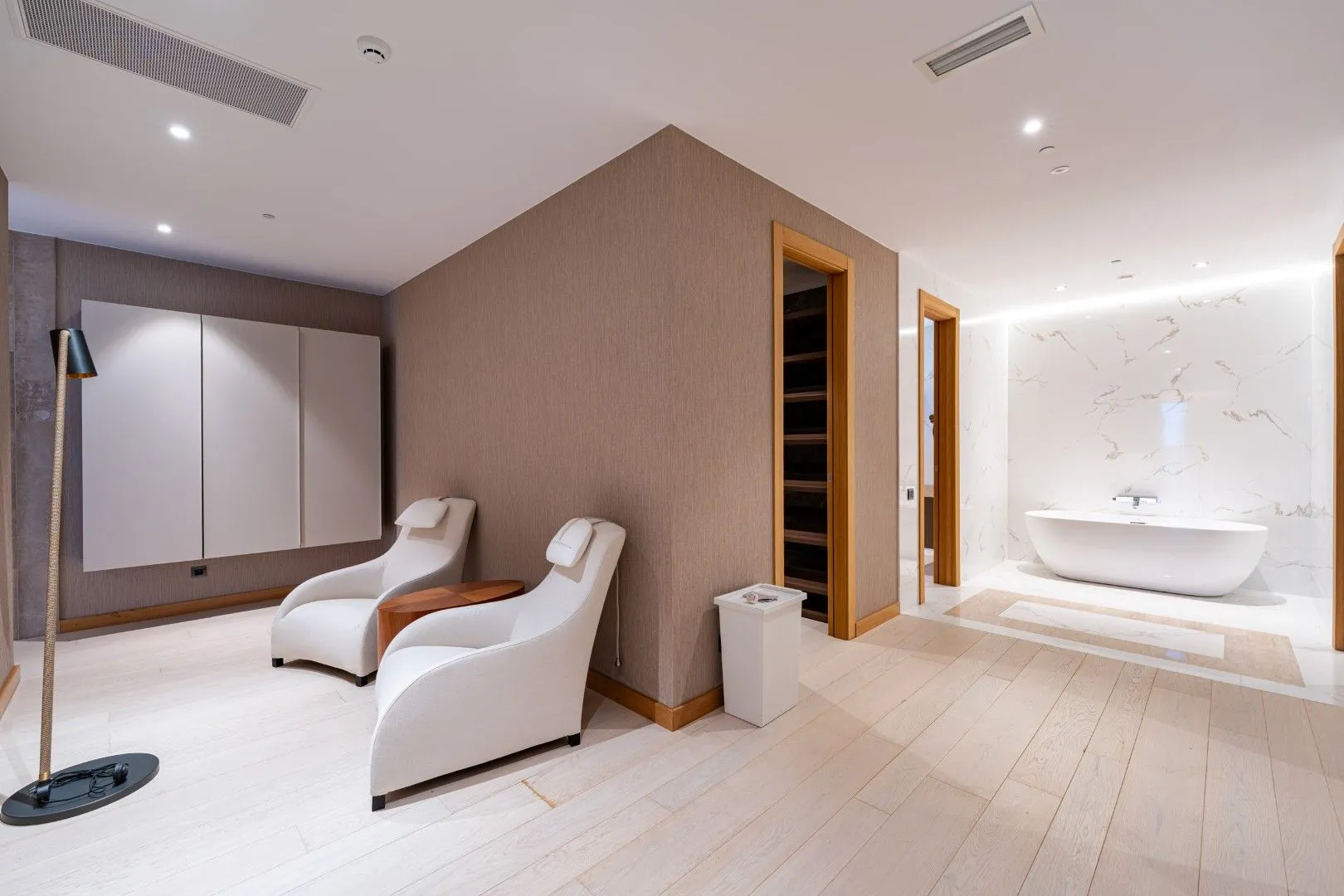 Prodaja, stan, 713m², Đuraševići, Tivat