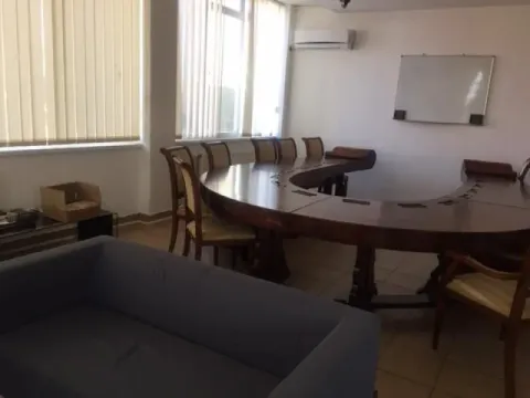 Izdavanje, poslovni prostor, 770m², Batajnica, Beograd - image 16