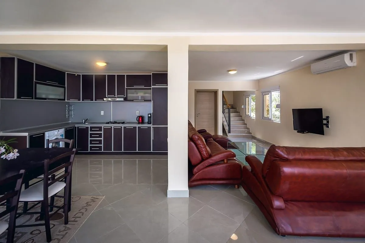 Prodaja, kuća, 150m², Krašići, Tivat