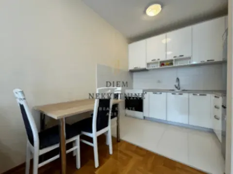 Izdavanje, dvosoban stan, 65m², Stari Aerodrom, Podgorica - image 4