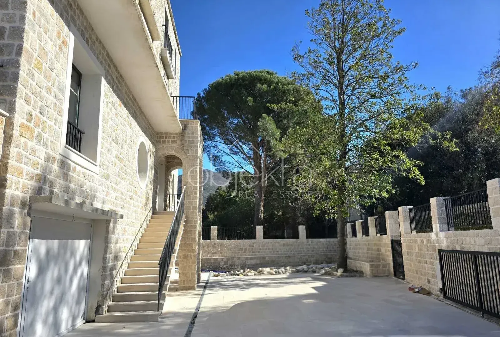 Prodaja, kuća, 374m², Tivat, Crna Gora