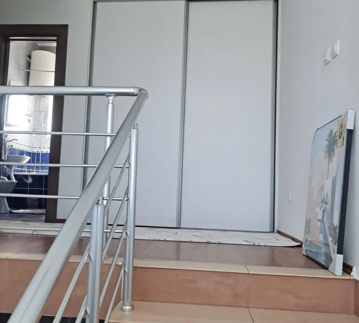 Izdavanje, trosoban stan, 130m², Stari Aerodrom, Podgorica