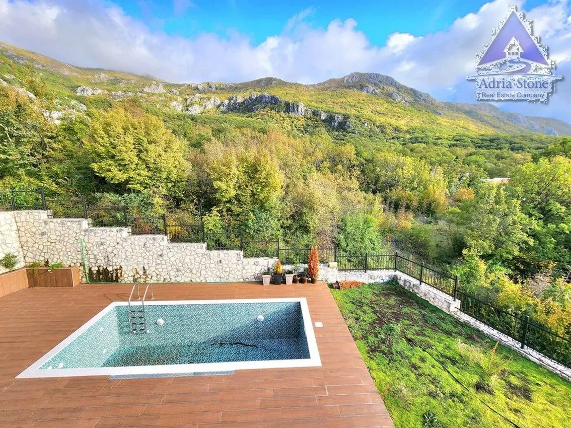 Sale, house, 201m², Kuljače, Budva