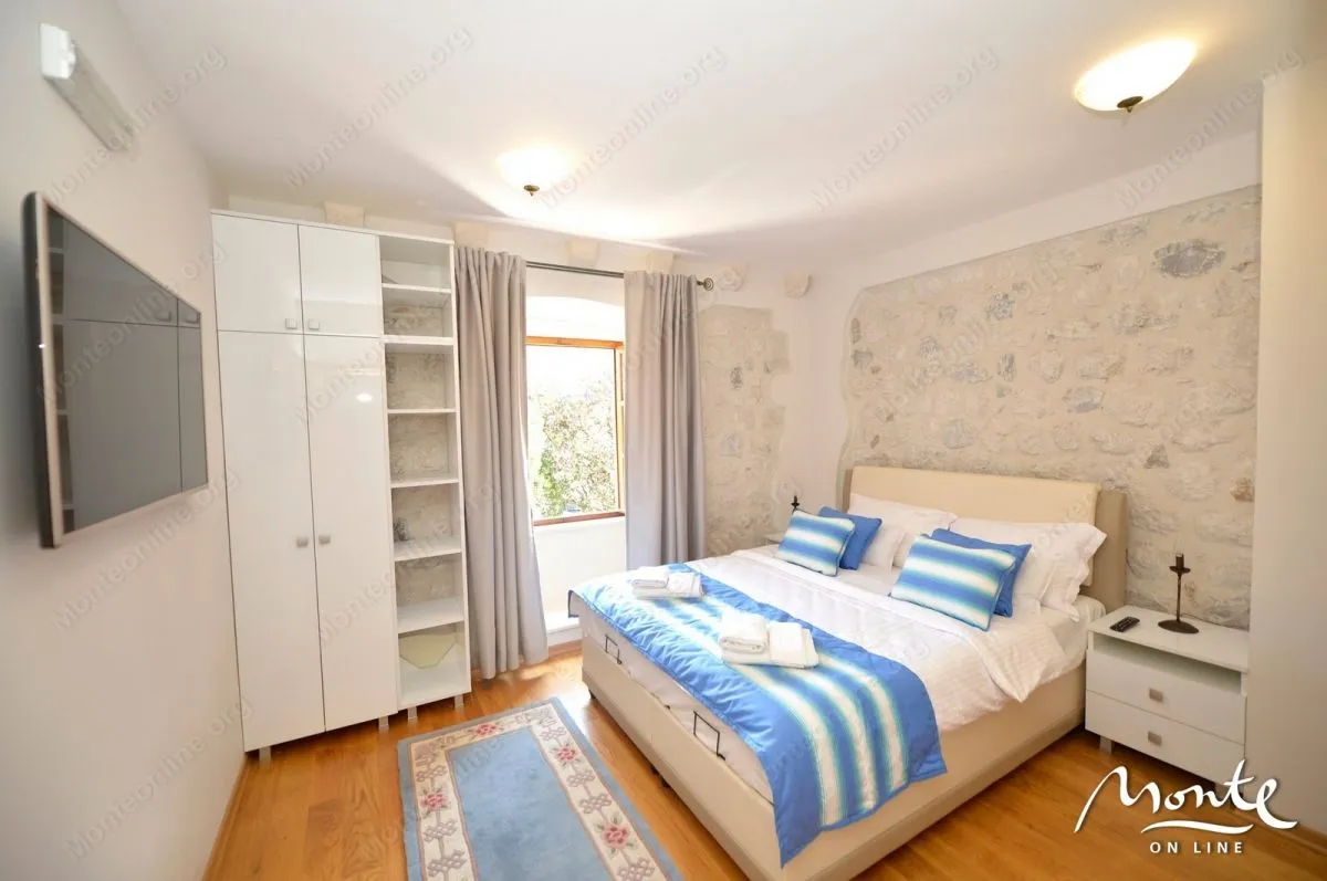 Sale, house, 222m², Prčanj, Kotor