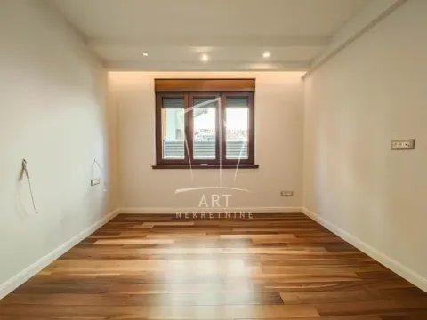 Sale, four bedroom apartment, 128m², Dedinje Sve Podlokacije, Beograd - image 13