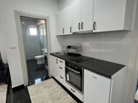 Izdavanje, stan, 50m², Polje, Bar - image 6