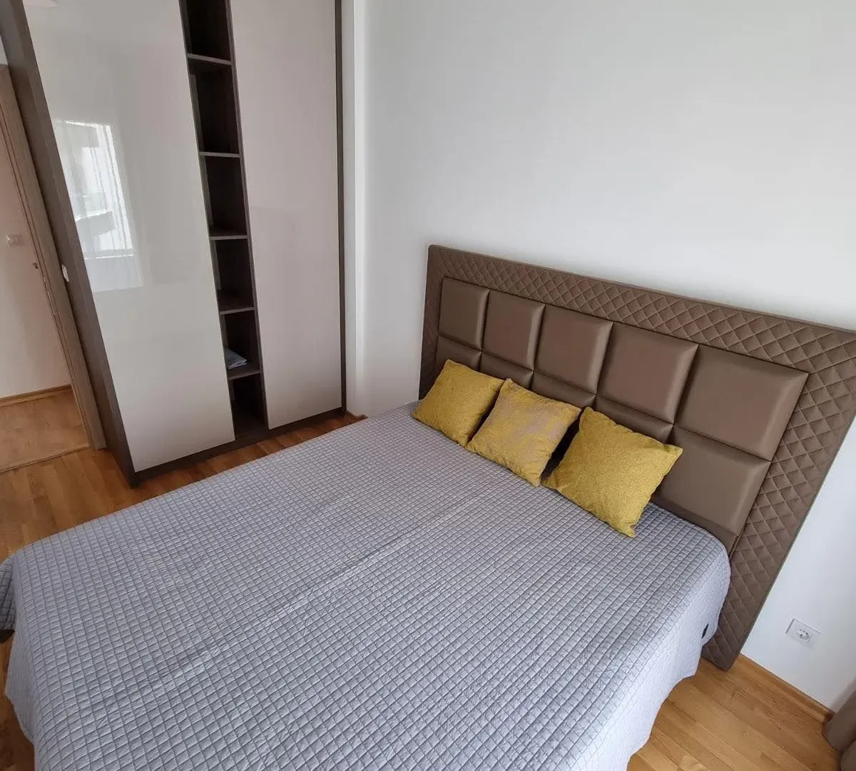 Rent, one bedroom apartment, 46m², Budva okolina, Budva