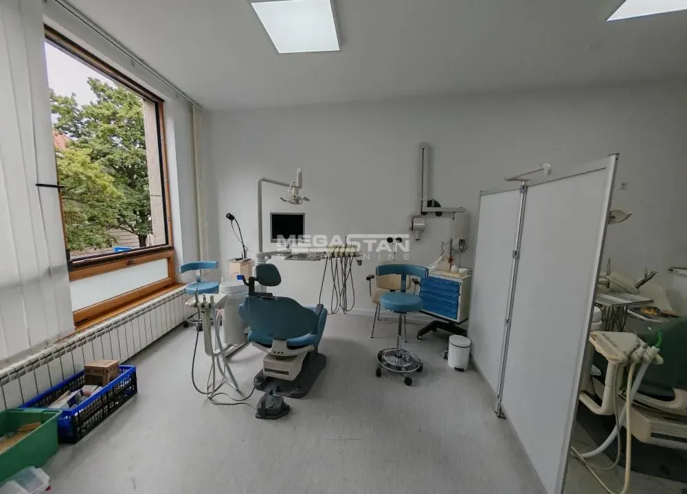 Izdavanje, poslovni prostor, 45m², Stari Grad, Beograd