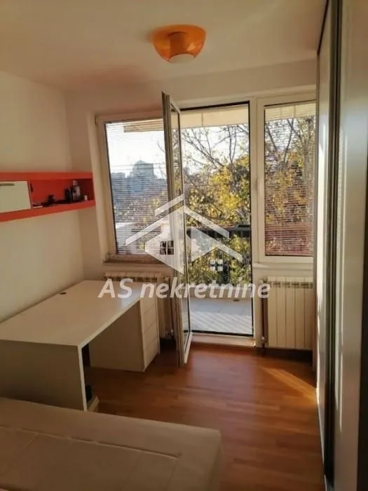 Rent, two bedroom apartment, 50m², Kalenić Pijaca, Vračar Sve Podlokacije