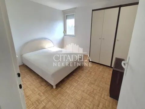 Rent, two bedroom apartment, 49m², Petlovo Brdo, Beograd - image 6