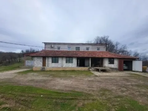 Prodaja, kuća, 690m², Arilje, Srbija - image 2