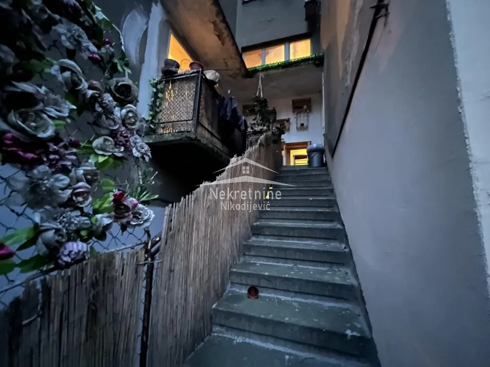 Prodaja, četvorosoban stan, 97m², Centar Sve Podlokacije, Beograd