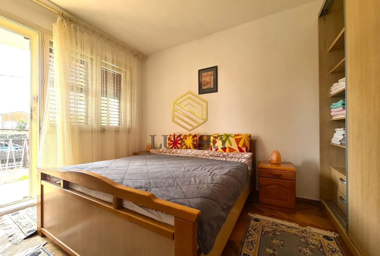 Izdavanje, jednosoban stan, 65m², Tološi, Podgorica