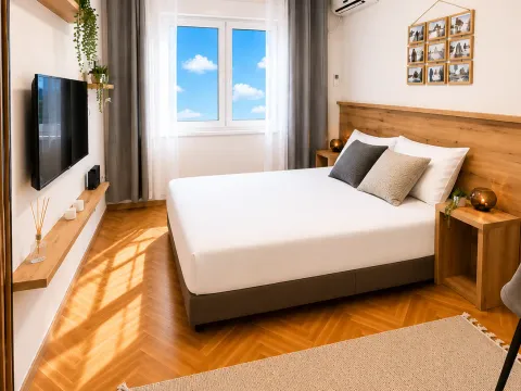 Prodaja, garsonjera, 24m², Blok 6, Podgorica - image 4