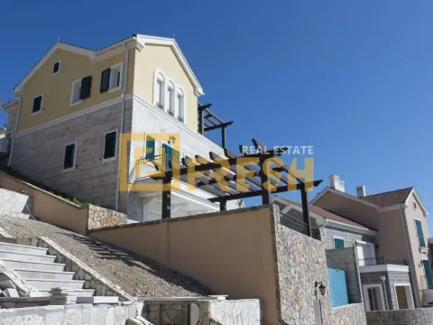 Prodaja, kuća, 253m², Tivat, Crna Gora - image 7