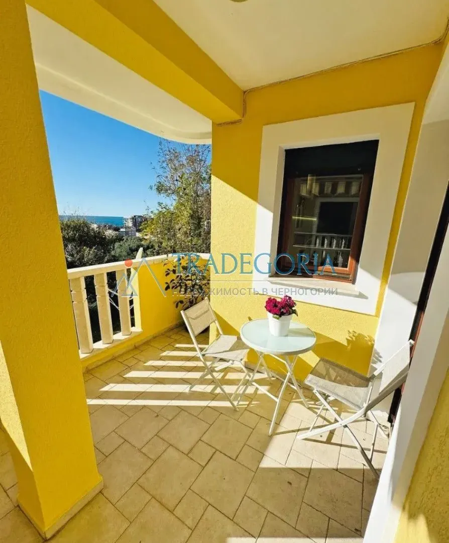 Prodaja, trosoban stan, 120m², Petrovac, Budva
