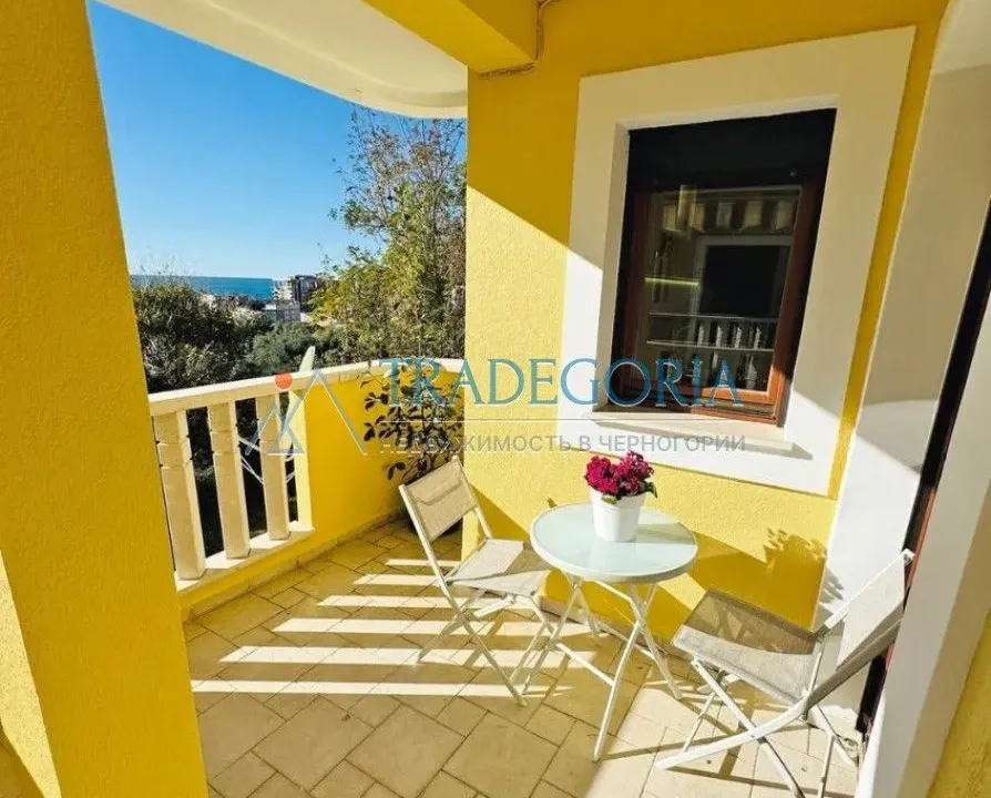 Sale, three bedroom apartment, 120m², Petrovac, Budva