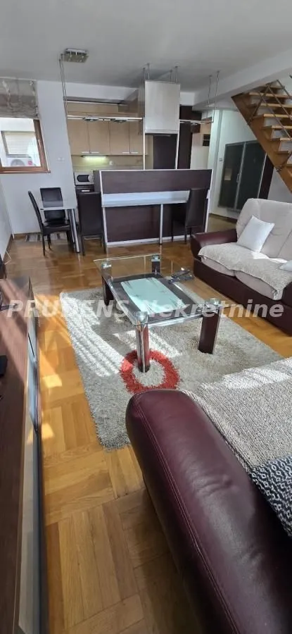 Prodaja, trosoban stan, 84m², Crveni Krst, Beograd