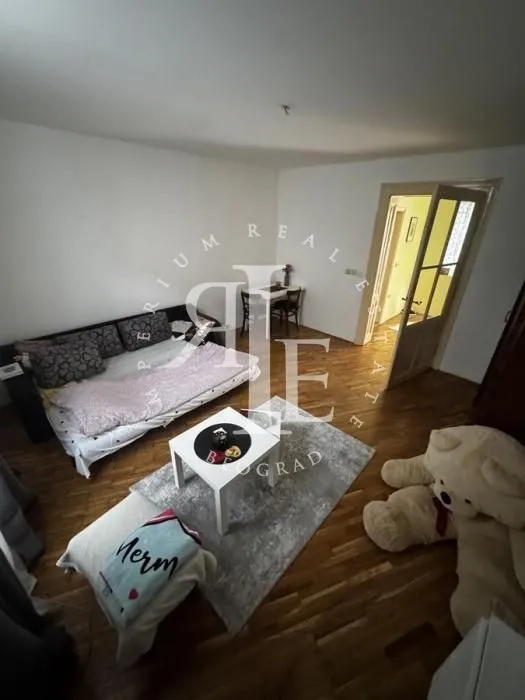 Prodaja, stan, 65m², Stari Grad, Beograd