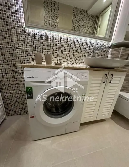 Rent, three bedroom apartment, 102m², Novi Beograd Blok 67, Novi Beograd Sve Podlokacije