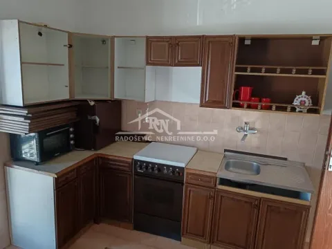 Prodaja, kuća, 411m², Sremčica, Beograd - image 14