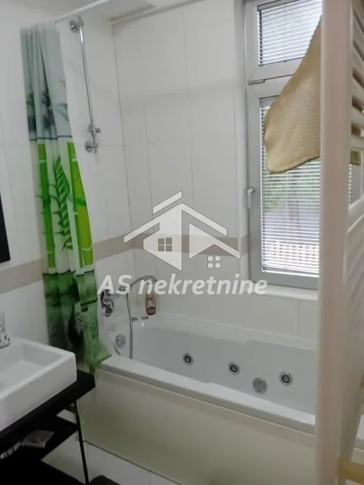 Rent, three bedroom apartment, 98m², Savski Venac, Beograd