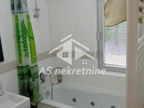 Rent, three bedroom apartment, 98m², Savski Venac, Beograd - image 28