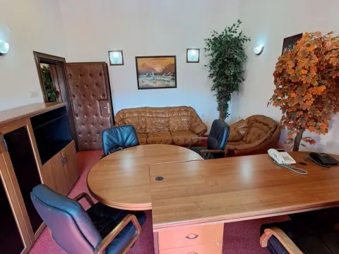 Rent, office space, 60m², Stari Aerodrom, Podgorica - image 3