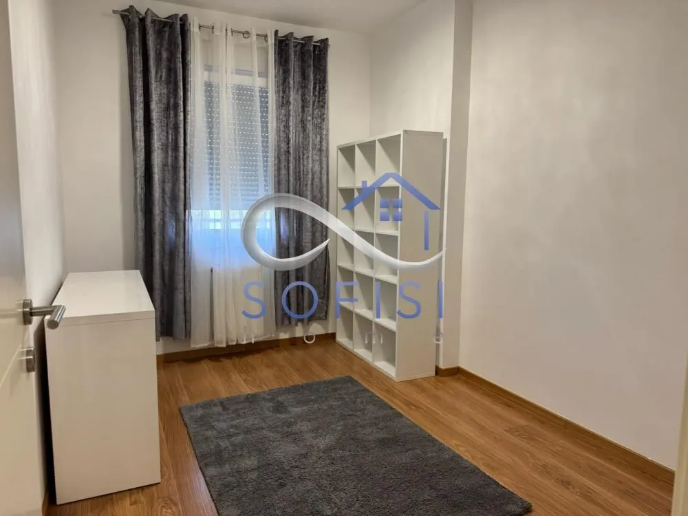 Izdavanje, trosoban stan, 75m², Socijalno, Novi Sad Sve Podlokacije