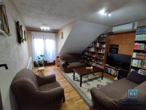 Prodaja, trosoban stan, 77m², Pijaca, Jagodina - image 2