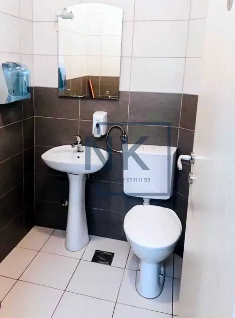 Rent, office space, 172m², 1 maj, Podgorica