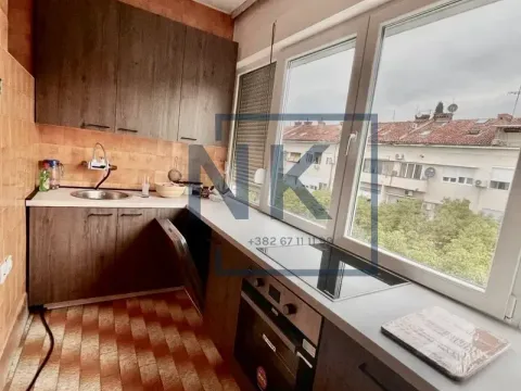 Izdavanje, dvosoban stan, 80m², Centar, Podgorica - image 4