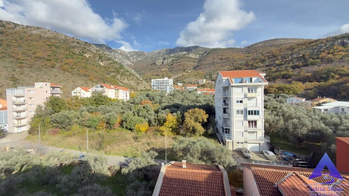 Sale, three bedroom apartment, 184m², Bečići, Budva