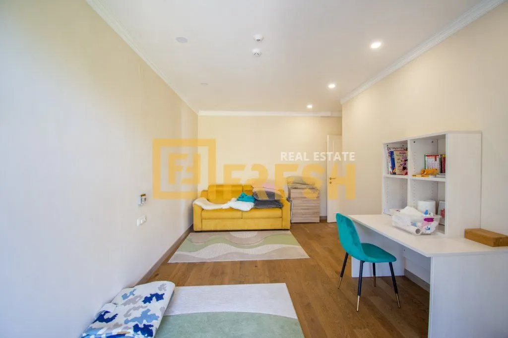 Prodaja, kuća, 371m², Tivat, Crna Gora