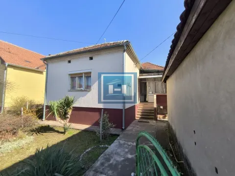 Sale, house, 128m², Ćuprija, Srbija - image 4