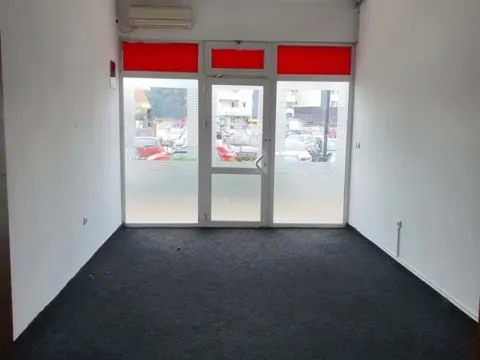 Sale, office space, 29m², Centar, Bar - image 2