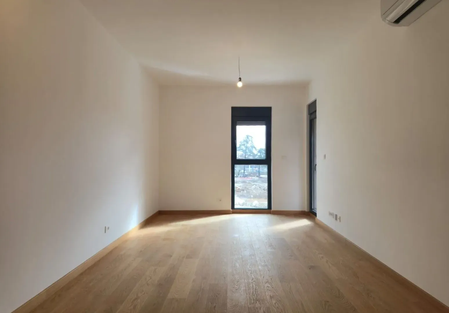 Izdavanje, jednosoban stan, 47m², City Kvart, Podgorica