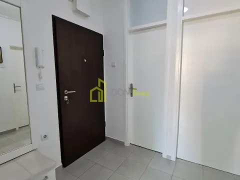 Rent, two bedroom apartment, 76m², Blok 6, Podgorica - image 9