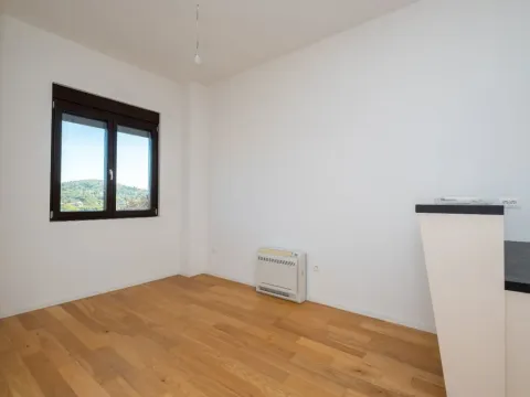 Sale, three bedroom apartment, 95m², Gornja Gorica, Podgorica - image 3