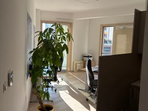 Izdavanje, dvosoban stan, 72m², Kruševac, Podgorica - image 1