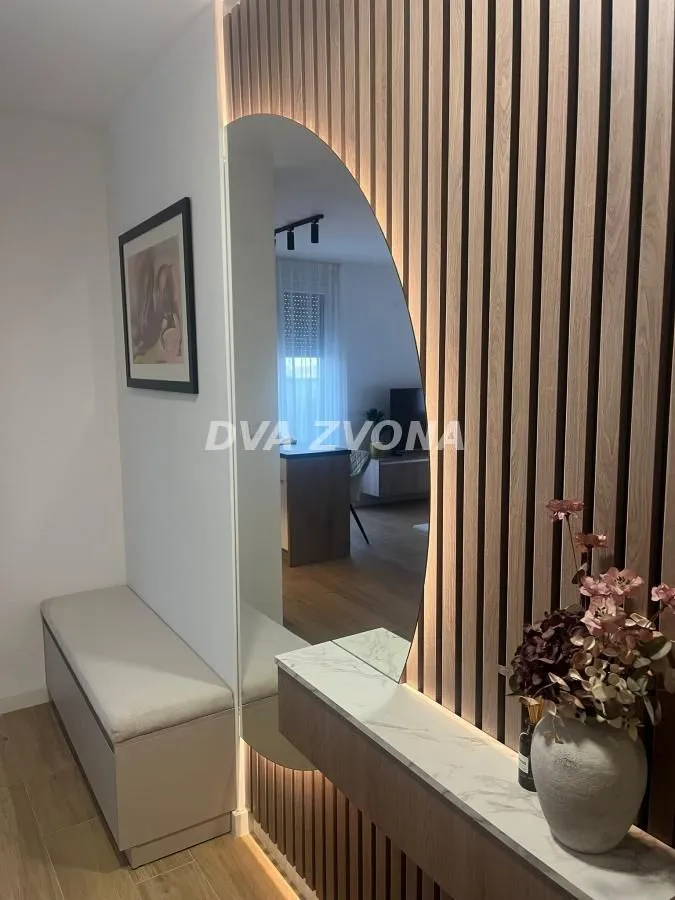 Prodaja, trosoban stan, 59m², Alibegovac, Petrovaradin