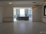 Prodaja, četvorosoban stan, 240m², Dobre Vode, Bar - image 4